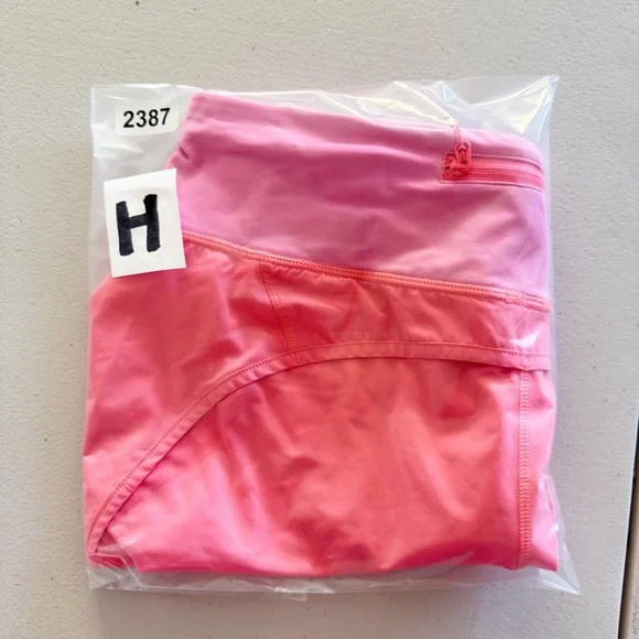 Lululemon run times running shorts hot pink Size 6 - Picture 7 of 8